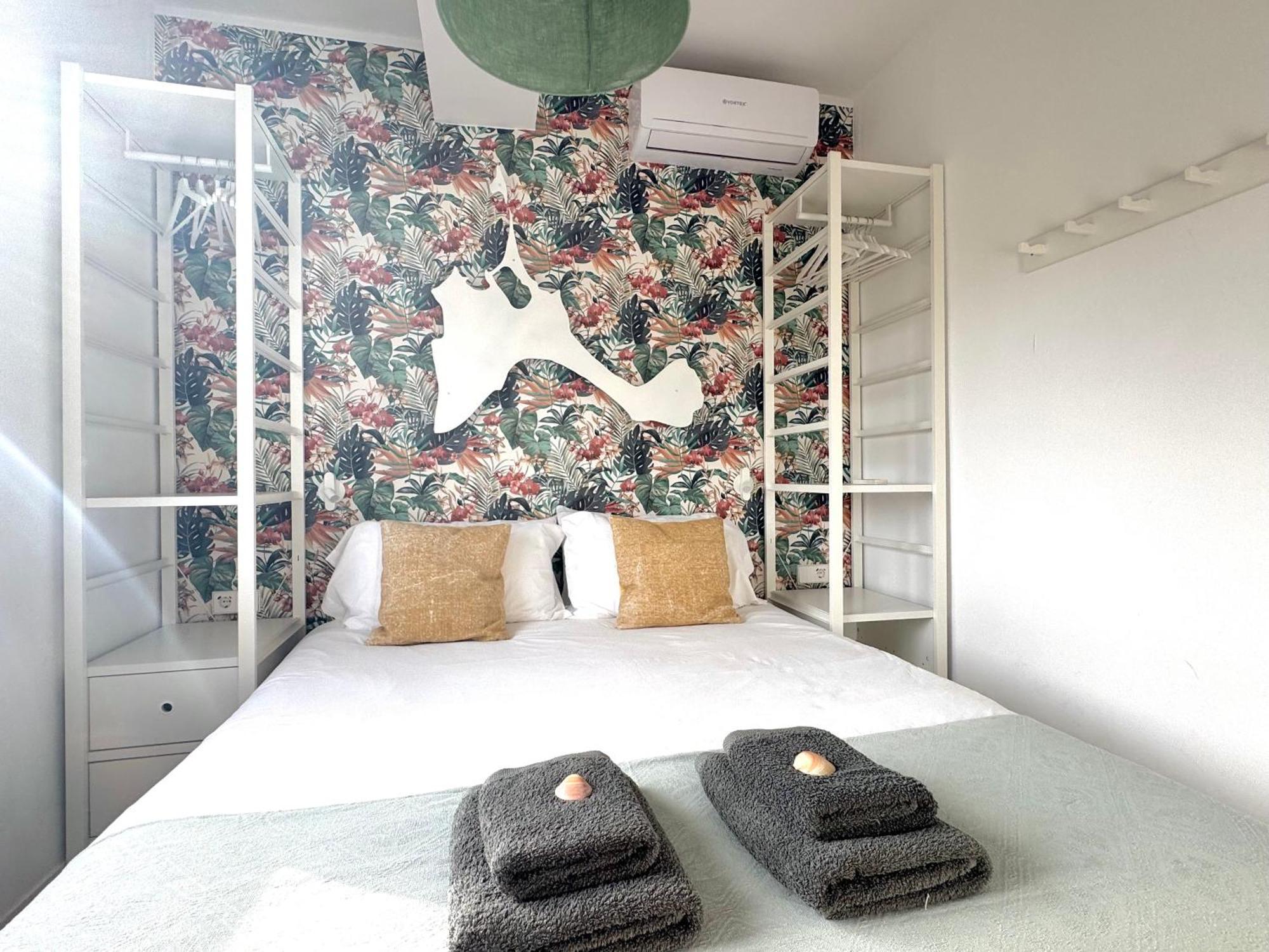 Appartement Nobe Es Pujols Proche Plage, Vue Mer Bagian luar foto
